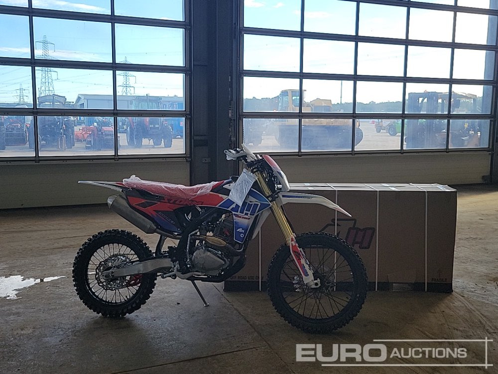 Motocicletă Unused 2025 Apollo Storm 300cc Motorcross Bike, 21" Front, 18" Rear Tyres, Electric Start, Air Cooled, Hydraulic Suspension, Disc Brakes, Lighting Kit (UNASSEMBLED): Foto 39 Motocicletă Unused 2025 Apollo Storm 300cc Motorcross Bike, 21" Front, 18" Rear Tyres, Electric Start, Air Cooled, Hydraulic Suspension, Disc Brakes, Lighting Kit (UNASSEMBLED): Foto 39