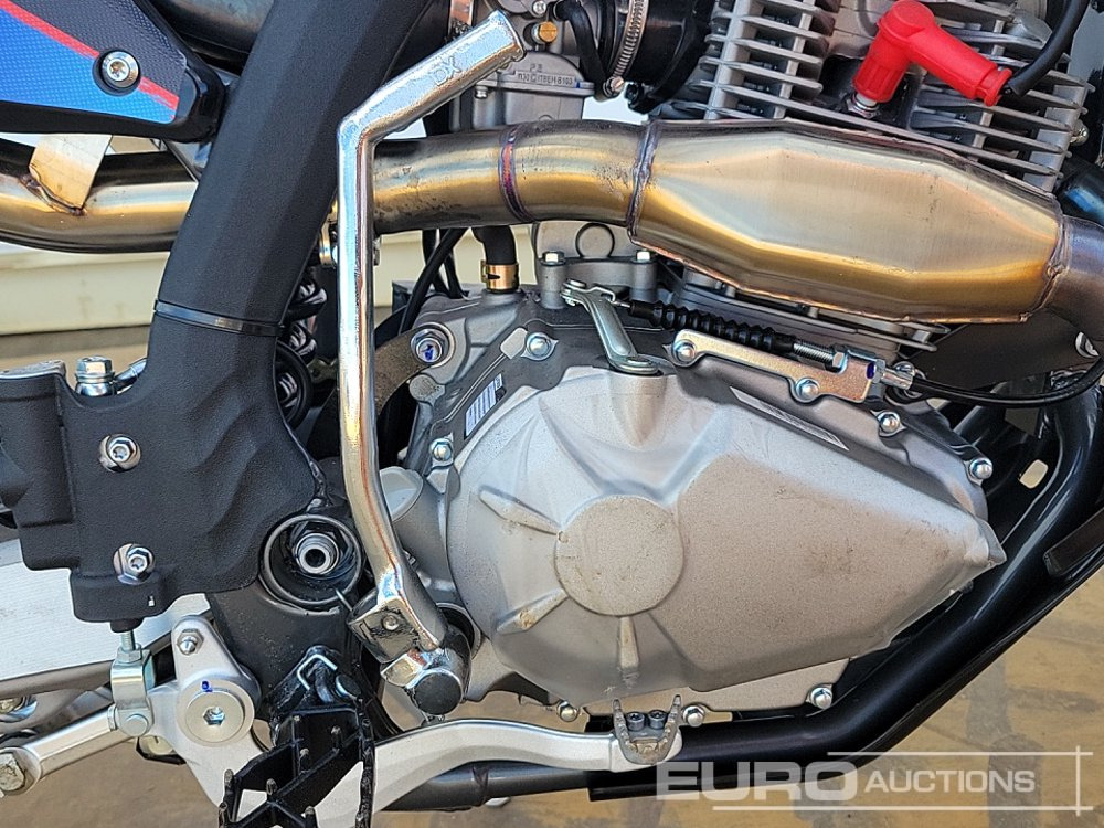 Motocicletă Unused 2025 Apollo Storm 300cc Motorcross Bike, 21" Front, 18" Rear Tyres, Electric Start, Air Cooled, Hydraulic Suspension, Disc Brakes, Lighting Kit (UNASSEMBLED): Foto 19 Motocicletă Unused 2025 Apollo Storm 300cc Motorcross Bike, 21" Front, 18" Rear Tyres, Electric Start, Air Cooled, Hydraulic Suspension, Disc Brakes, Lighting Kit (UNASSEMBLED): Foto 19