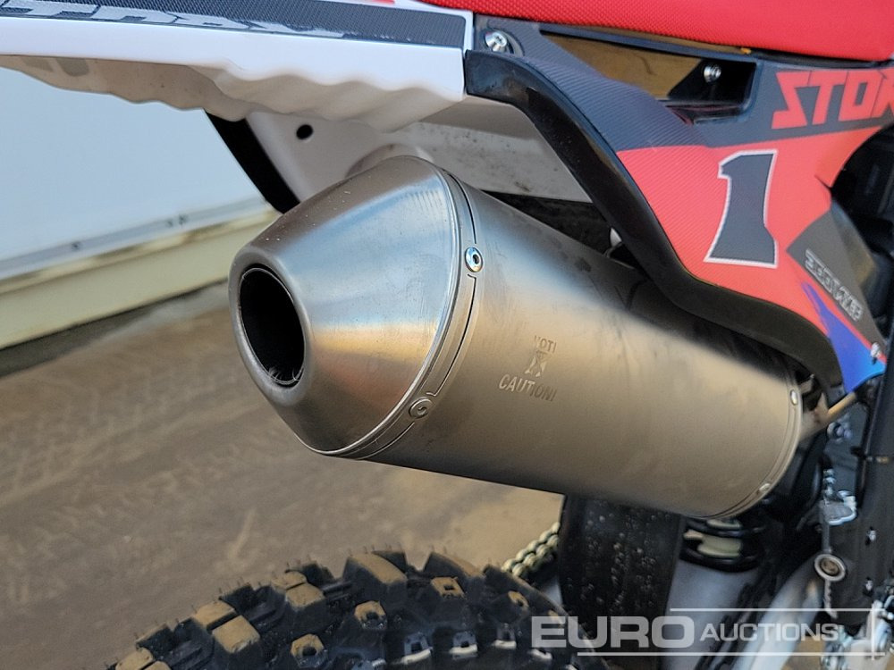 Motocicletă Unused 2025 Apollo Storm 300cc Motorcross Bike, 21" Front, 18" Rear Tyres, Electric Start, Air Cooled, Hydraulic Suspension, Disc Brakes, Lighting Kit (UNASSEMBLED): Foto 22 Motocicletă Unused 2025 Apollo Storm 300cc Motorcross Bike, 21" Front, 18" Rear Tyres, Electric Start, Air Cooled, Hydraulic Suspension, Disc Brakes, Lighting Kit (UNASSEMBLED): Foto 22