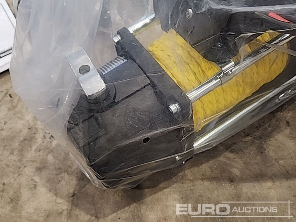 Echipament de atelier Unused Hi-Torque HT12000 12 Volt Winch, 3/8" x 85' Rope: Foto 18 Echipament de atelier Unused Hi-Torque HT12000 12 Volt Winch, 3/8" x 85' Rope: Foto 18