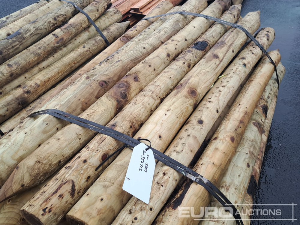 Bundle of Timber Posts (2 of) - Utilaje agricole: Foto 5 Bundle of Timber Posts (2 of) - Utilaje agricole: Foto 5