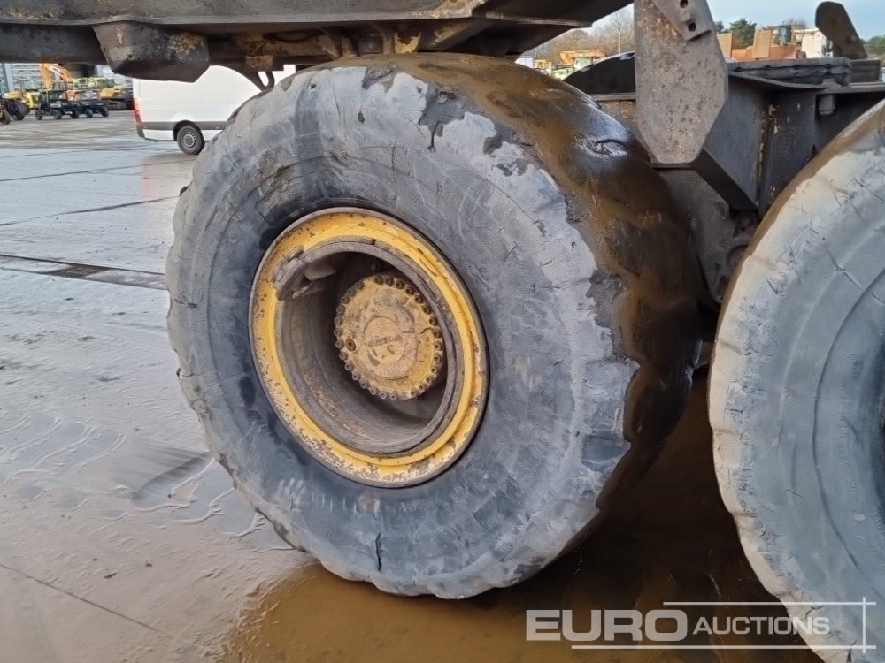 Camion articulat Volvo A30D: Foto 18