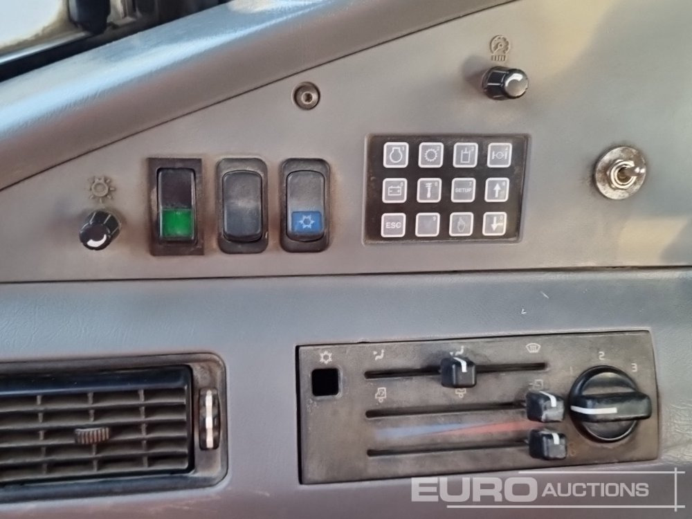 Camion articulat Volvo A30D: Foto 38