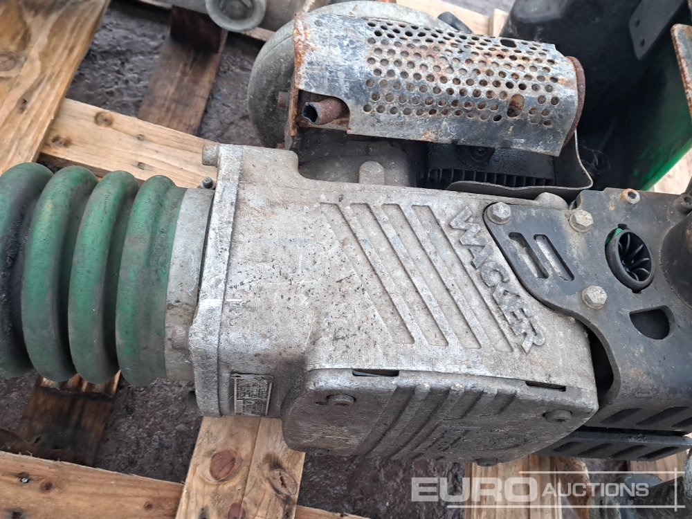 Maşină de asfaltat Wacker Neuson & Wacker Petrol Trench Compactor (2 of): Foto 6 Maşină de asfaltat Wacker Neuson & Wacker Petrol Trench Compactor (2 of): Foto 6