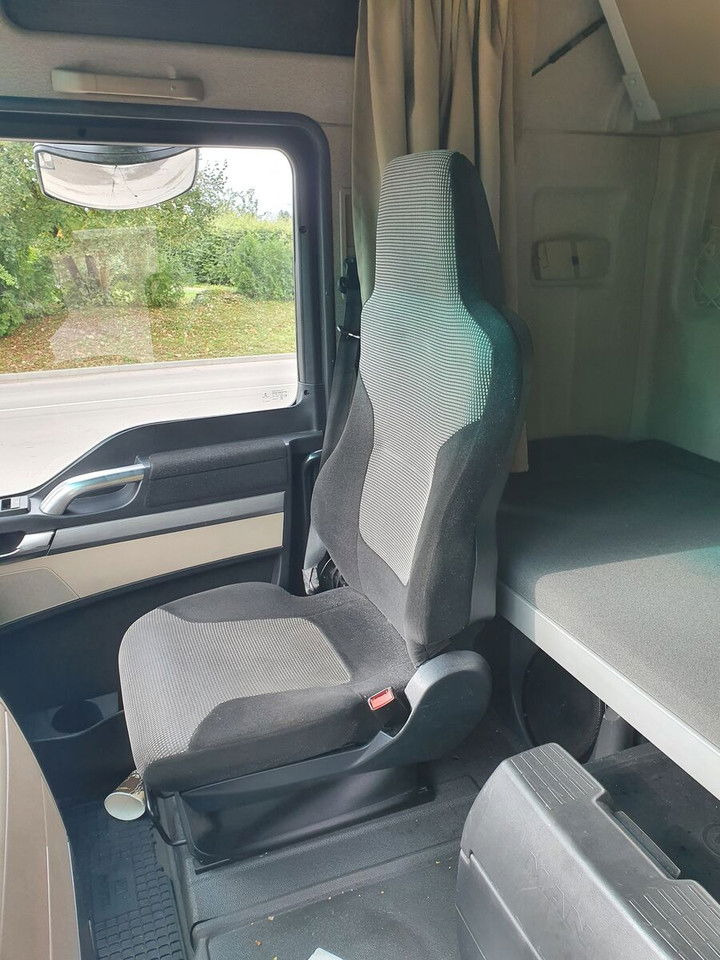 Cap tractor MAN TGA 18.460: Foto 23 Cap tractor MAN TGA 18.460: Foto 23