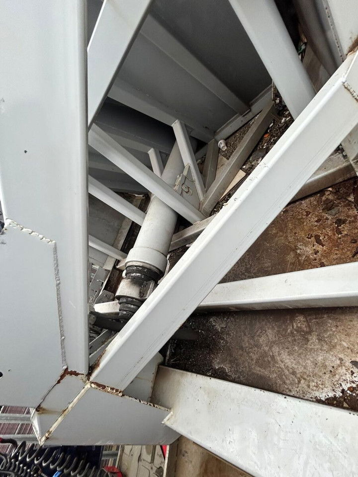 Legras - Semiremorcă cu podea culisantă: Foto 4 Legras - Semiremorcă cu podea culisantă: Foto 4