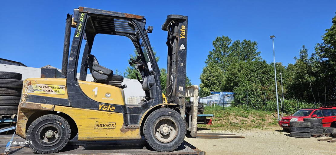 Yale - Motostivuitor: Foto 2 Yale - Motostivuitor: Foto 2