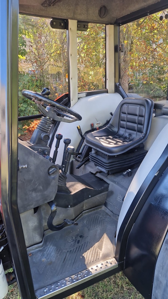 Trattore usato Same Aster 60 - Tractor agricol: Foto 2 Trattore usato Same Aster 60 - Tractor agricol: Foto 2