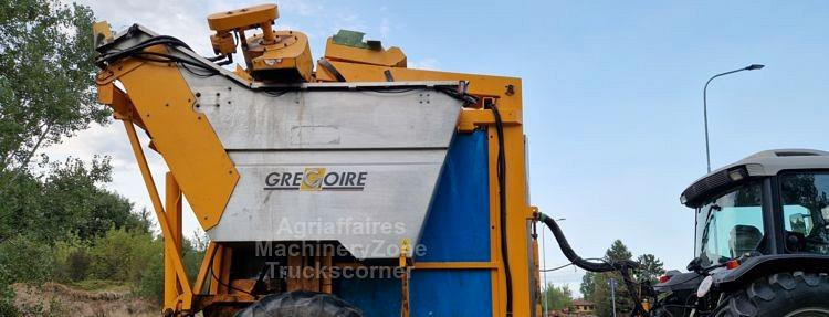 Combina de recoltat struguri Vendemmiatrice usata Grégoire G60I: Foto 1