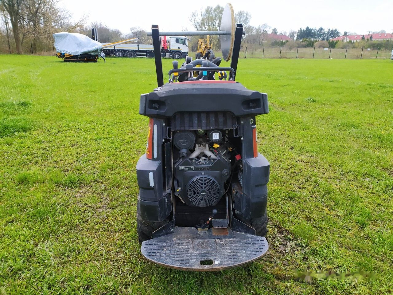 Ditch-Witch Zahn R300 - Săpător de şanţuri: Foto 3 Ditch-Witch Zahn R300 - Săpător de şanţuri: Foto 3