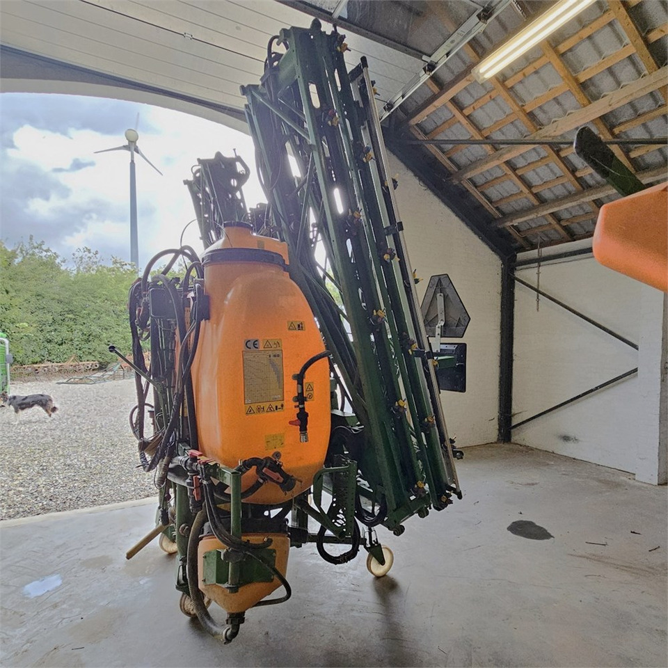 Amazone UF1200 - Maşină de erbicidat: Foto 4 Amazone UF1200 - Maşină de erbicidat: Foto 4