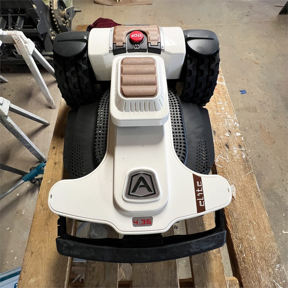 Ambrogio 4.36 Elite Ultra - Maşină de tuns iarba: Foto 3 Ambrogio 4.36 Elite Ultra - Maşină de tuns iarba: Foto 3