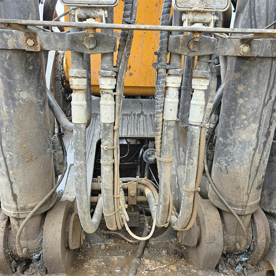 Excavator pe şenile Case CX250 D: Foto 36