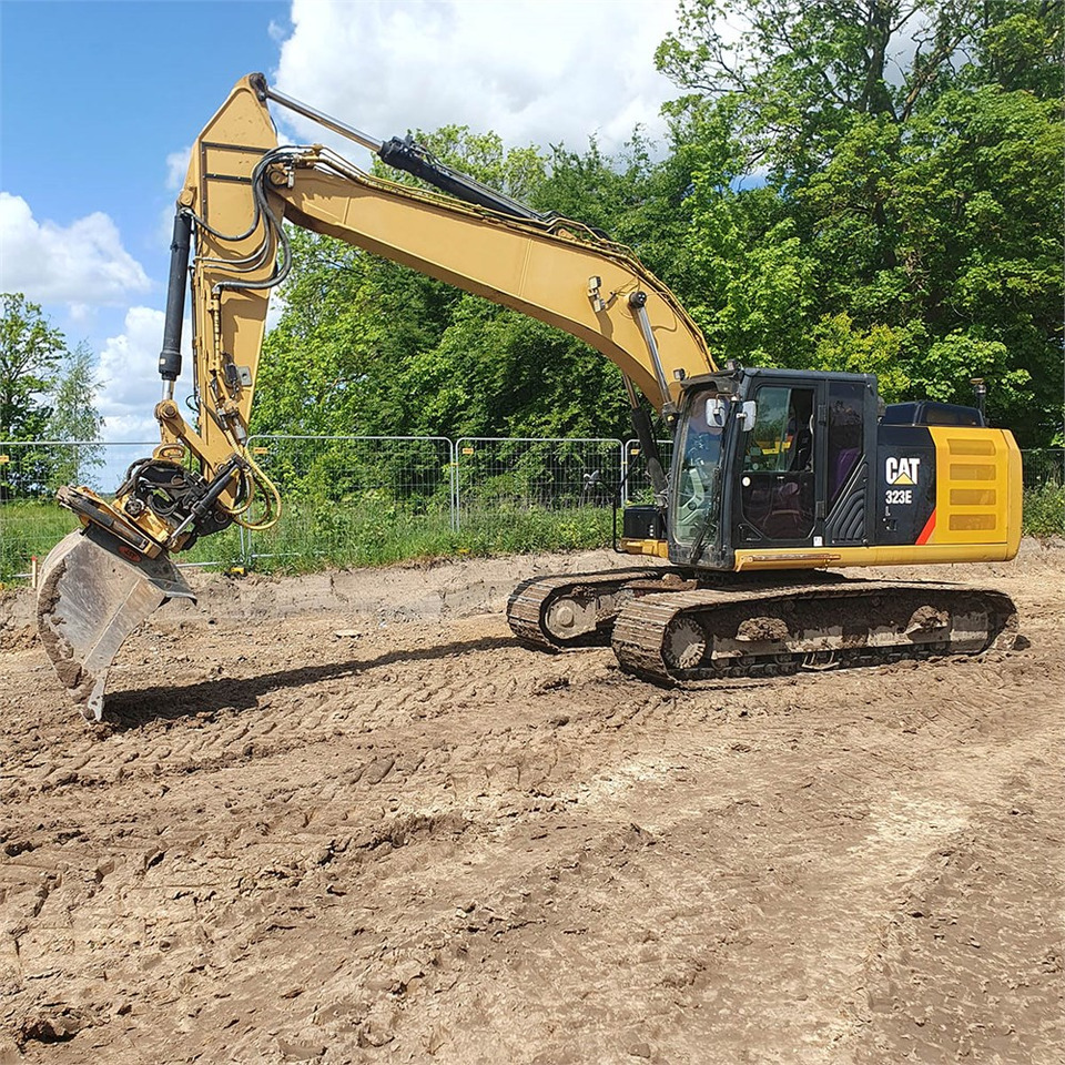 Caterpillar 323 EL - Excavator pe şenile: Foto 2 Caterpillar 323 EL - Excavator pe şenile: Foto 2