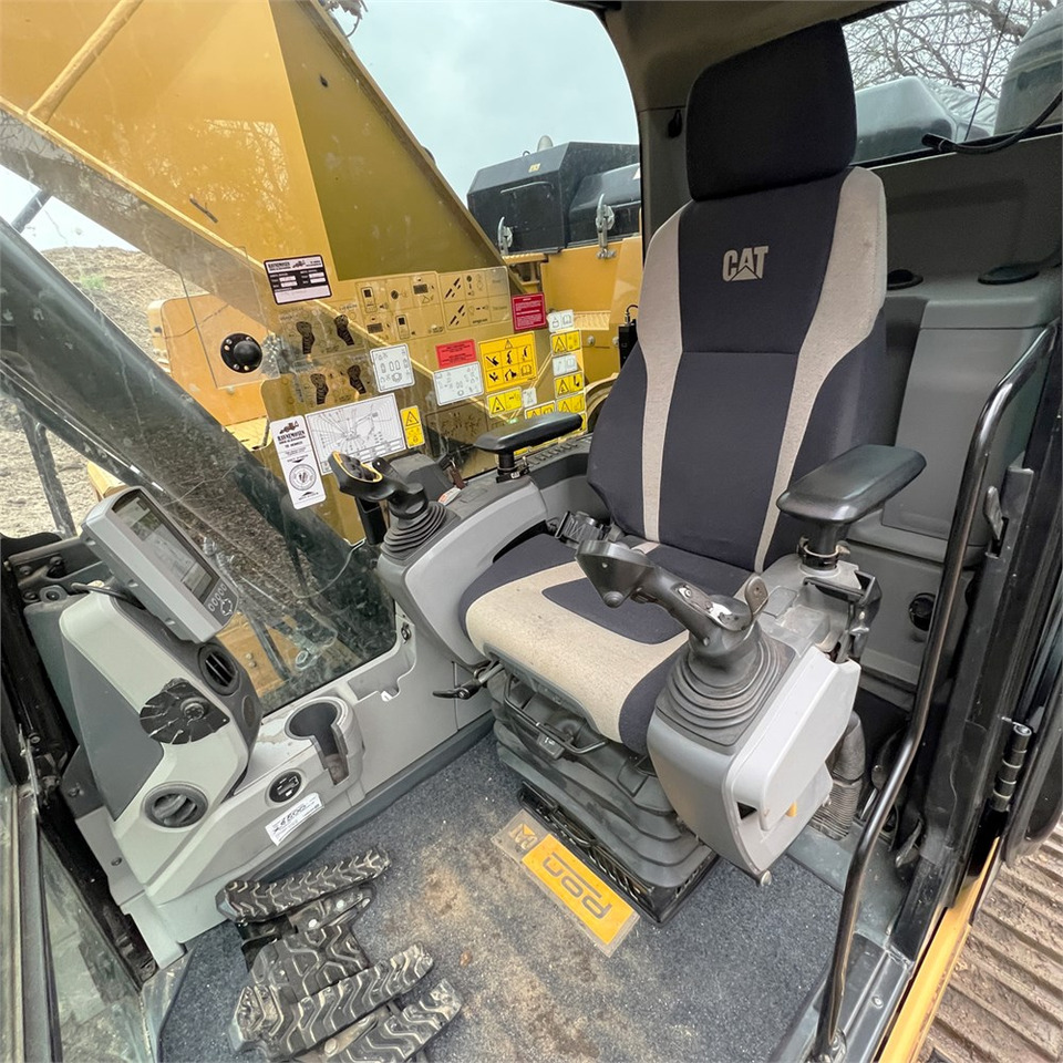 Caterpillar 335FL CR în leasing Caterpillar 335FL CR: Foto 16 Caterpillar 335FL CR în leasing Caterpillar 335FL CR: Foto 16