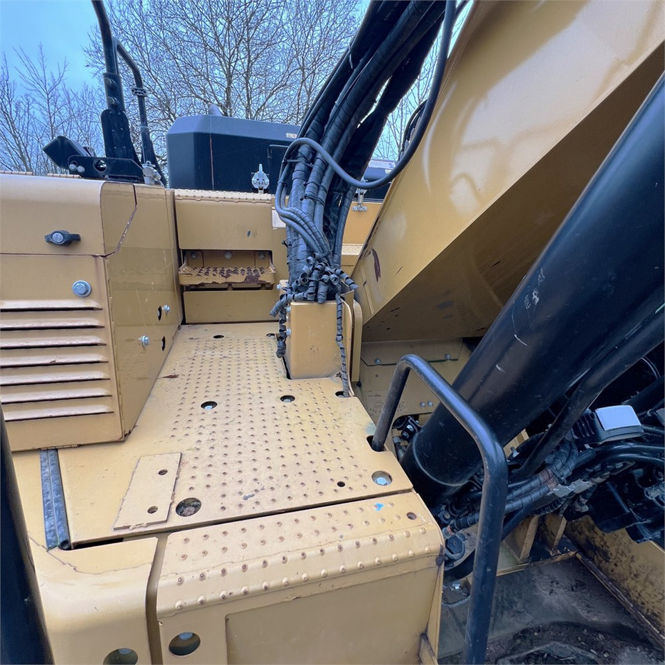 Caterpillar 335FL CR în leasing Caterpillar 335FL CR: Foto 32 Caterpillar 335FL CR în leasing Caterpillar 335FL CR: Foto 32