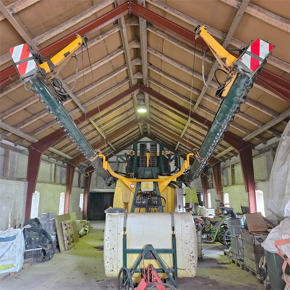 Danfoil Airboss EA24 - Maşină de erbicidat: Foto 3 Danfoil Airboss EA24 - Maşină de erbicidat: Foto 3