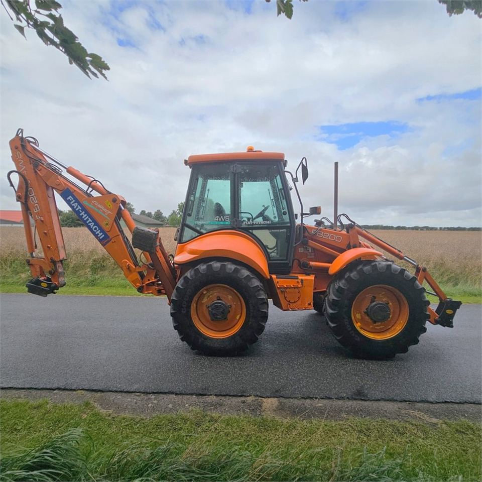 Fiat-Hitachi FB200-4PS - Buldoexcavator: Foto 5 Fiat-Hitachi FB200-4PS - Buldoexcavator: Foto 5