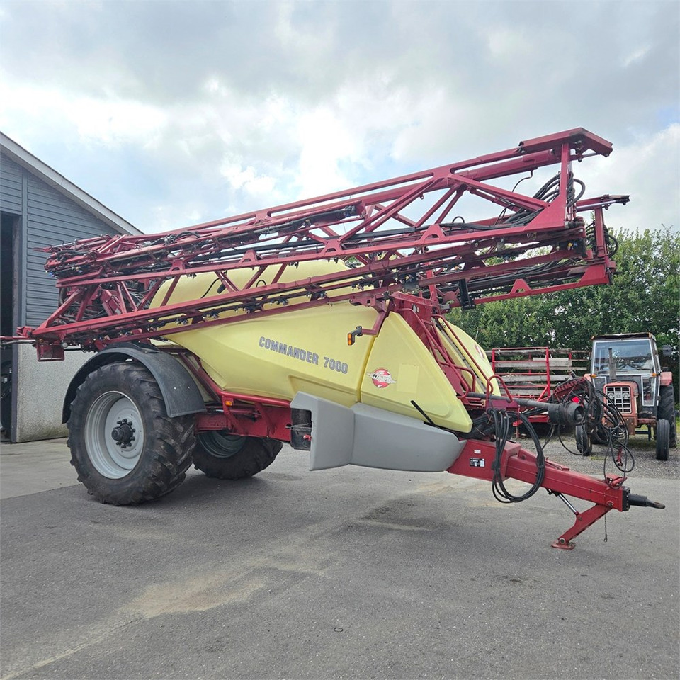 Hardi CM 11 - Maşină de erbicidat: Foto 4 Hardi CM 11 - Maşină de erbicidat: Foto 4