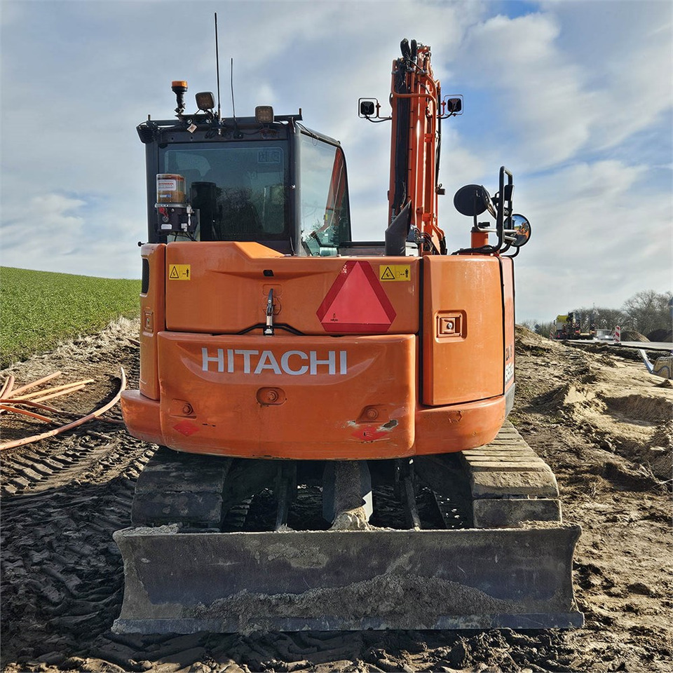 Hitachi ZX85USB-6 - Mini excavator: Foto 4 Hitachi ZX85USB-6 - Mini excavator: Foto 4