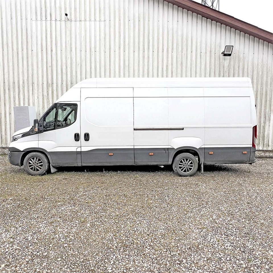 Iveco 35s18 - Dubă: Foto 5 Iveco 35s18 - Dubă: Foto 5