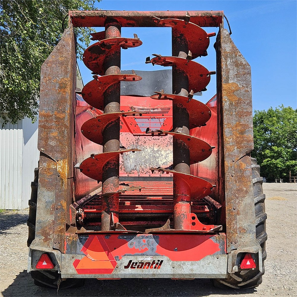 Jeantil EVR 18 - 14 - Maşină de împrăştiat îngrăşăminte: Foto 2 Jeantil EVR 18 - 14 - Maşină de împrăştiat îngrăşăminte: Foto 2