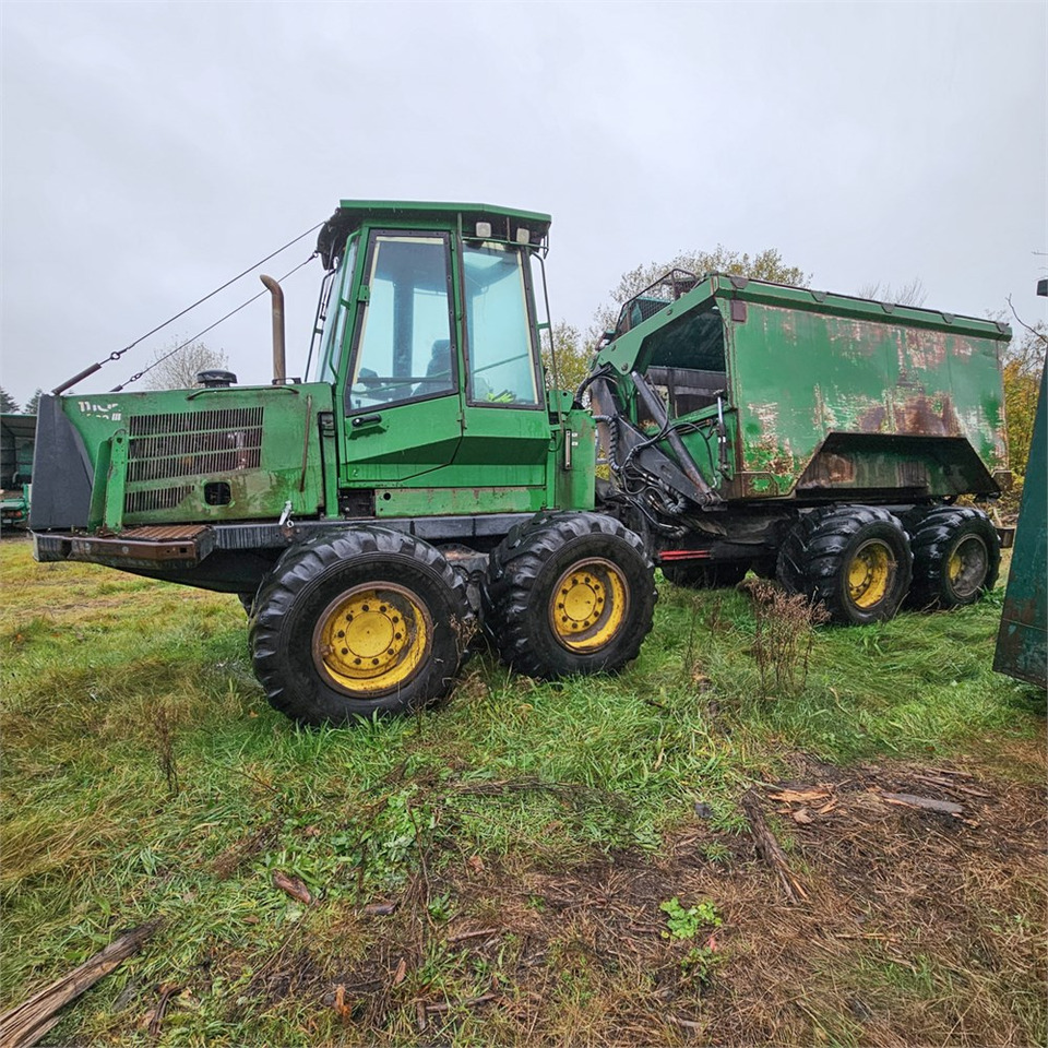 John Deere 500 III - Forwarder: Foto 3 John Deere 500 III - Forwarder: Foto 3