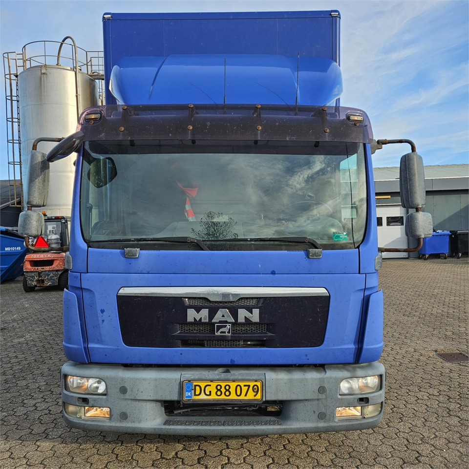 MAN TGL 12.250 - Camion furgon: Foto 5 MAN TGL 12.250 - Camion furgon: Foto 5