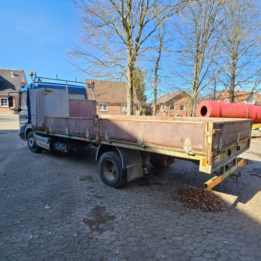 Mercedes ATEGO 817 - Camion platformă: Foto 3 Mercedes ATEGO 817 - Camion platformă: Foto 3