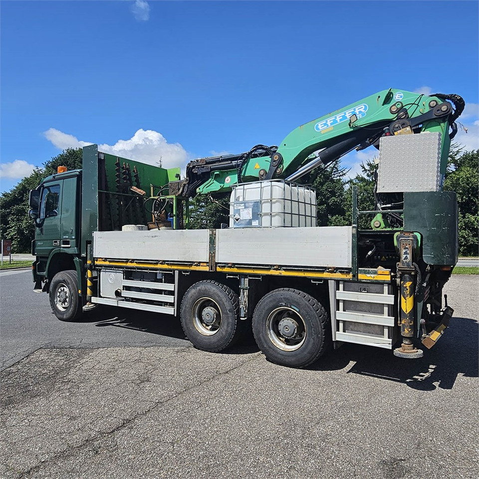 Mercedes Actros 3341 A BlueTec 5 - Camion platformă, Camion cu macara: Foto 3 Mercedes Actros 3341 A BlueTec 5 - Camion platformă, Camion cu macara: Foto 3