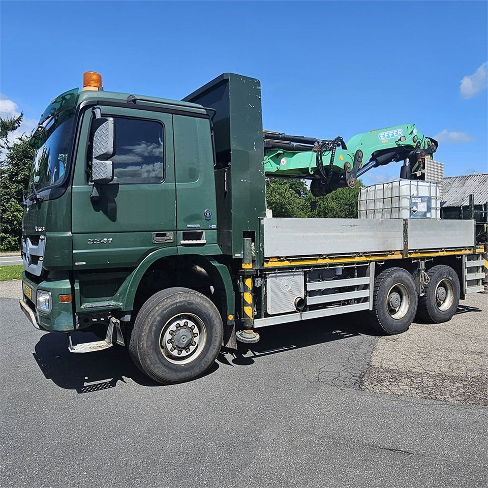Mercedes Actros 3341 A BlueTec 5 - Camion platformă, Camion cu macara: Foto 1 Mercedes Actros 3341 A BlueTec 5 - Camion platformă, Camion cu macara: Foto 1