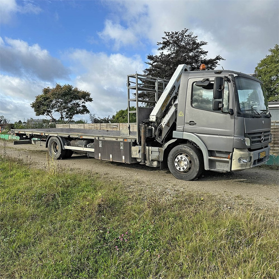 Mercedes Atego 1524 LL - Camion platformă, Camion cu macara: Foto 1 Mercedes Atego 1524 LL - Camion platformă, Camion cu macara: Foto 1