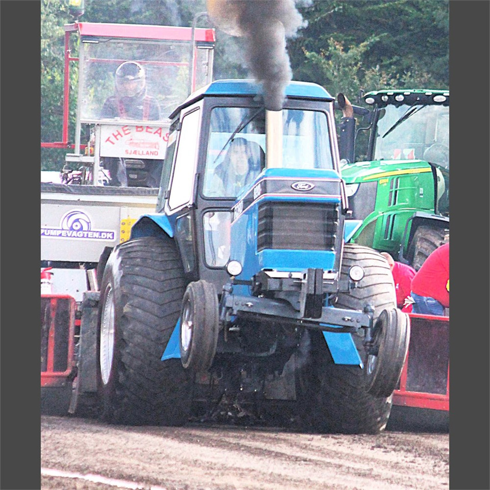 New Holland Feldborg El Diablo - Tractor agricol: Foto 2 New Holland Feldborg El Diablo - Tractor agricol: Foto 2