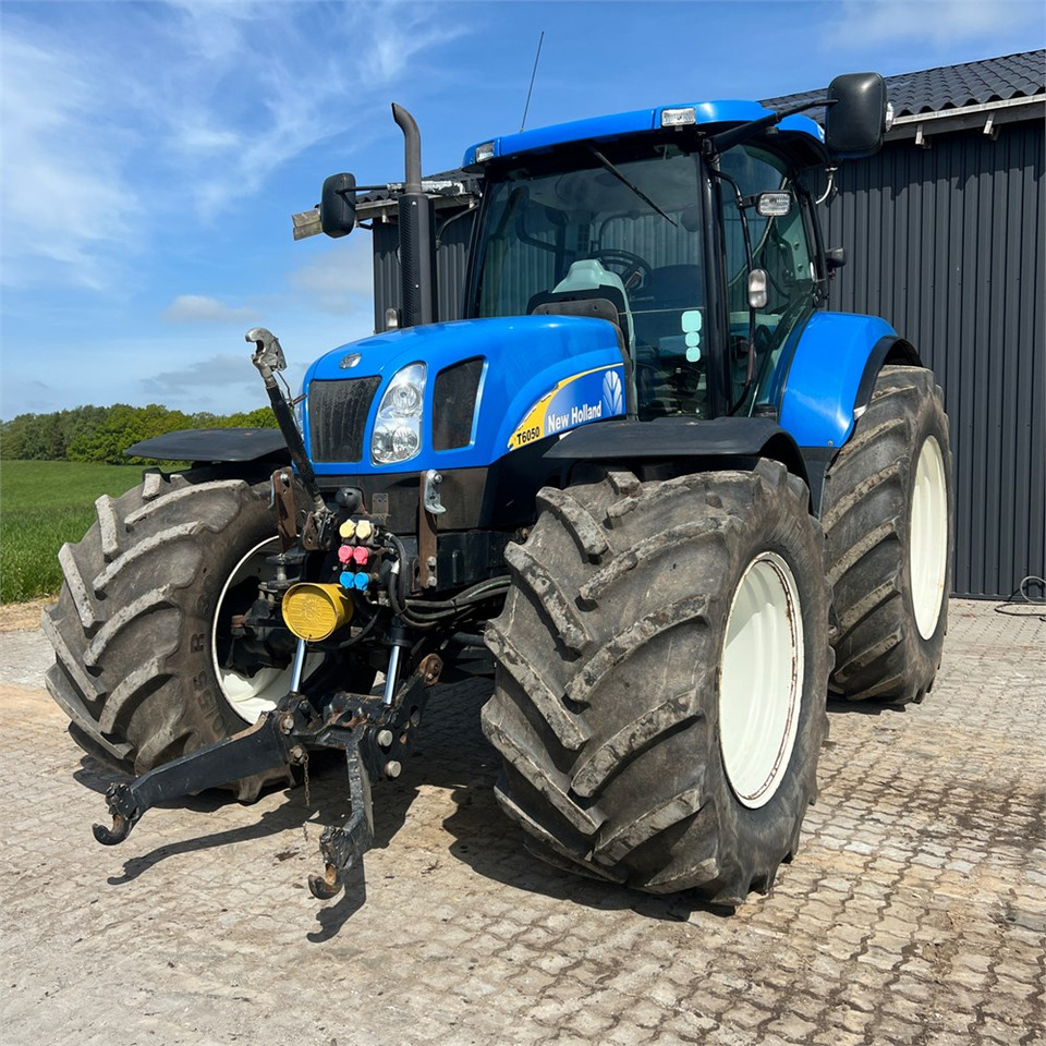 Tractor agricol New Holland T6050: Foto 13 Tractor agricol New Holland T6050: Foto 13