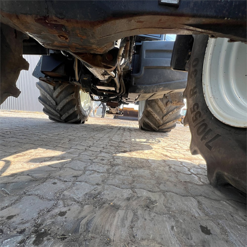 Tractor agricol New Holland T6050: Foto 42 Tractor agricol New Holland T6050: Foto 42