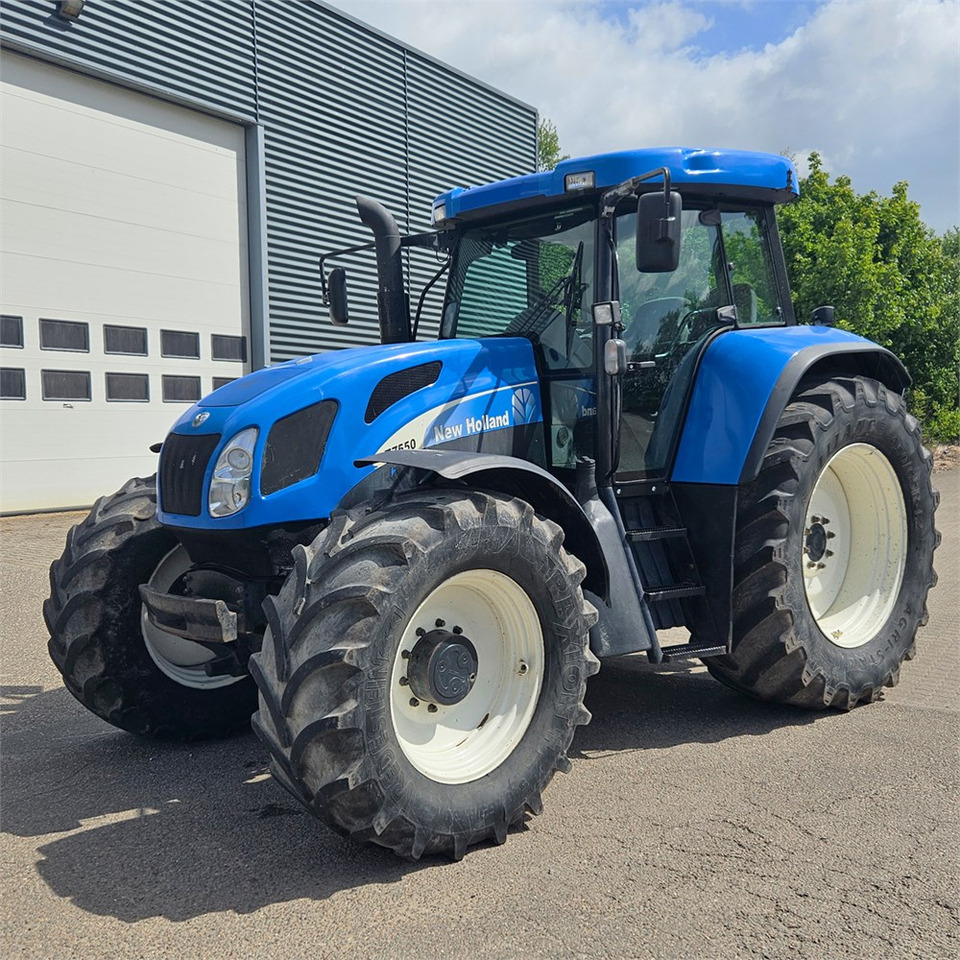New Holland T7550 - Tractor agricol: Foto 1 New Holland T7550 - Tractor agricol: Foto 1