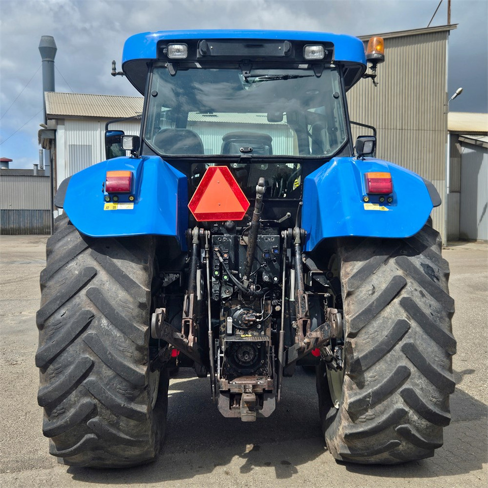 New Holland T7550 - Tractor agricol: Foto 4 New Holland T7550 - Tractor agricol: Foto 4