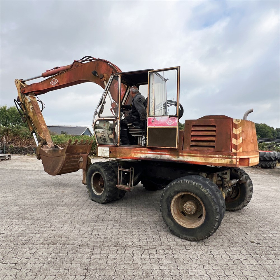 O&K MH4 FA2 - Excavator pe roţi: Foto 3 O&K MH4 FA2 - Excavator pe roţi: Foto 3