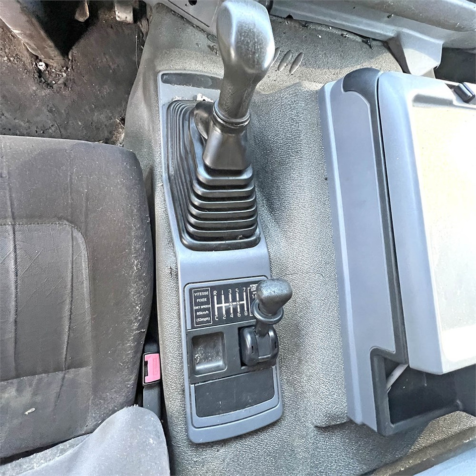 Renault H 100 4x2 STD în leasing Renault H 100 4x2 STD: Foto 14