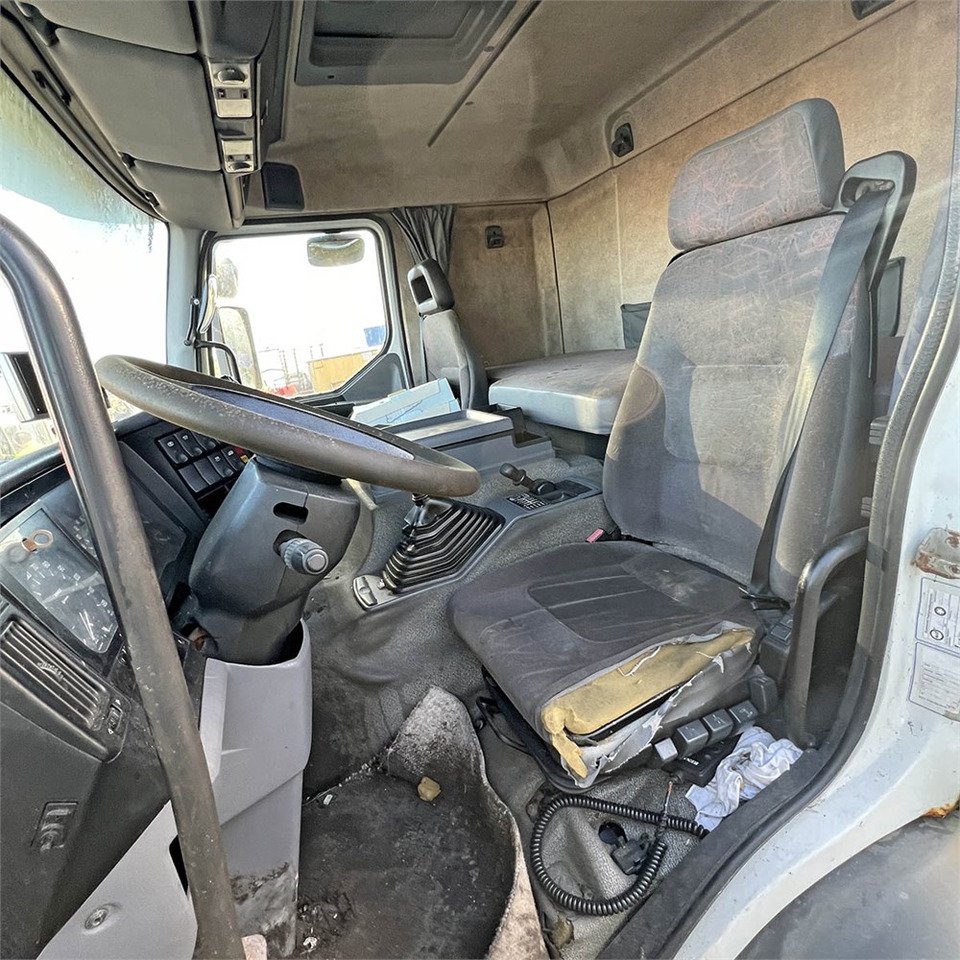 Renault H 100 4x2 STD în leasing Renault H 100 4x2 STD: Foto 11