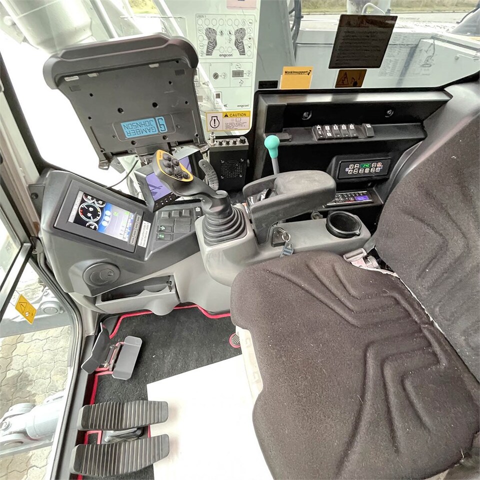 Excavator pe şenile Takeuchi TB 2150 R: Foto 26