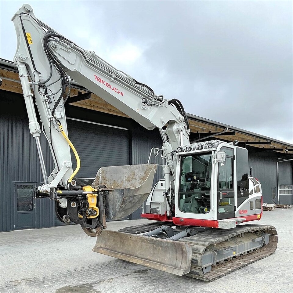 Excavator pe şenile Takeuchi TB 2150 R: Foto 9