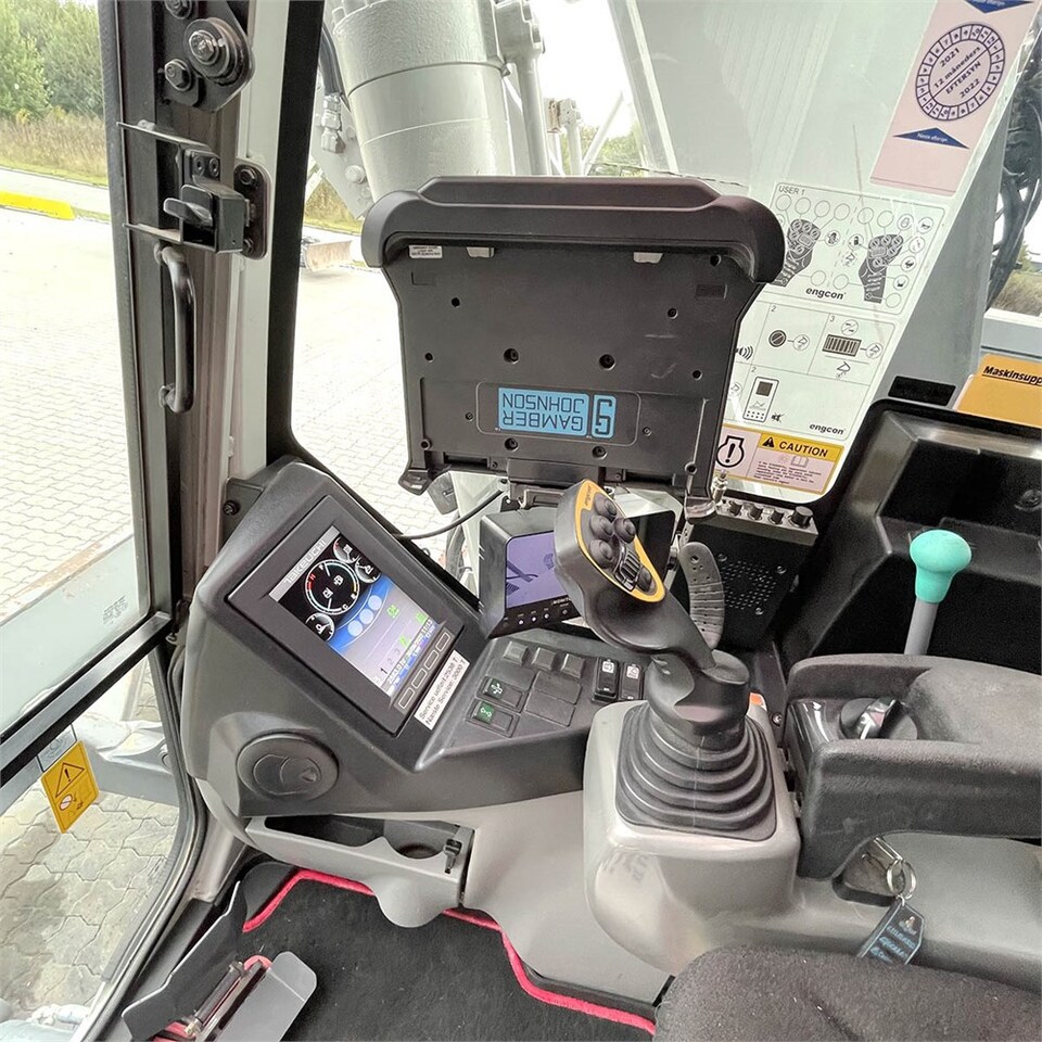 Excavator pe şenile Takeuchi TB 2150 R: Foto 25