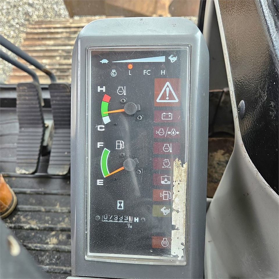 Excavator pe şenile Takeuchi TB1140: Foto 16