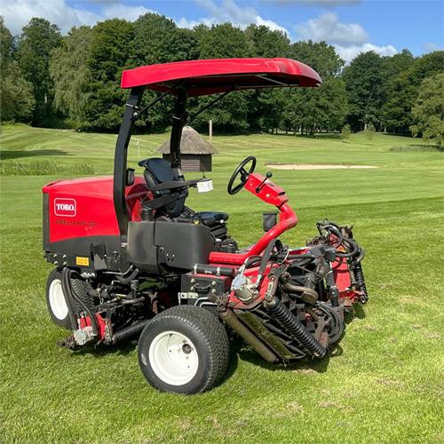 Toro Reelmaster 3575 D - Maşină de tuns iarba: Foto 2 Toro Reelmaster 3575 D - Maşină de tuns iarba: Foto 2