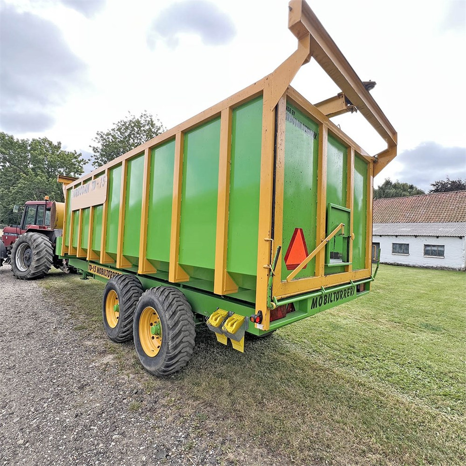 Utilaje pentru fân Turbodan TD15: Foto 9 Utilaje pentru fân Turbodan TD15: Foto 9