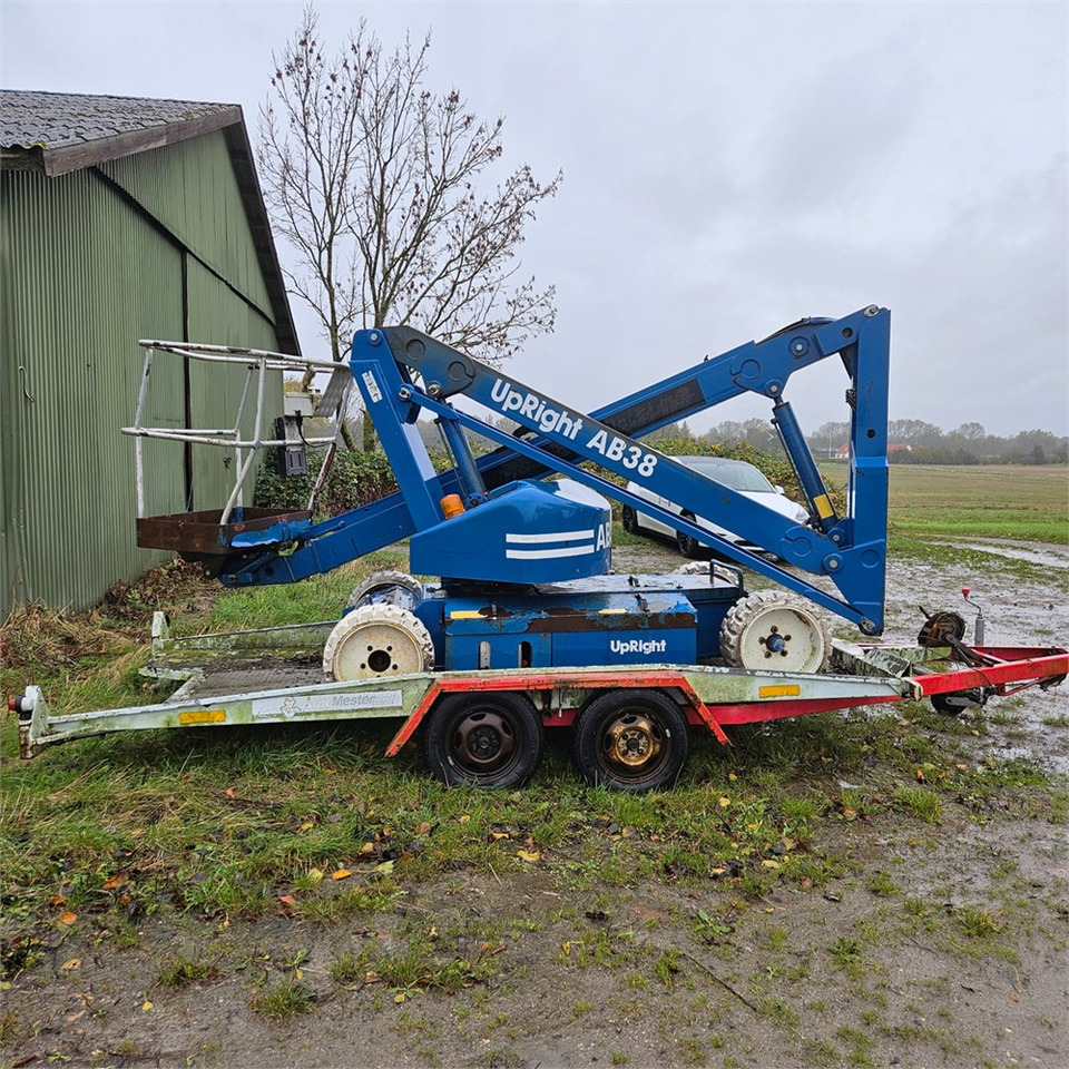 UpRight AB38 - Nacela articulata: Foto 5 UpRight AB38 - Nacela articulata: Foto 5