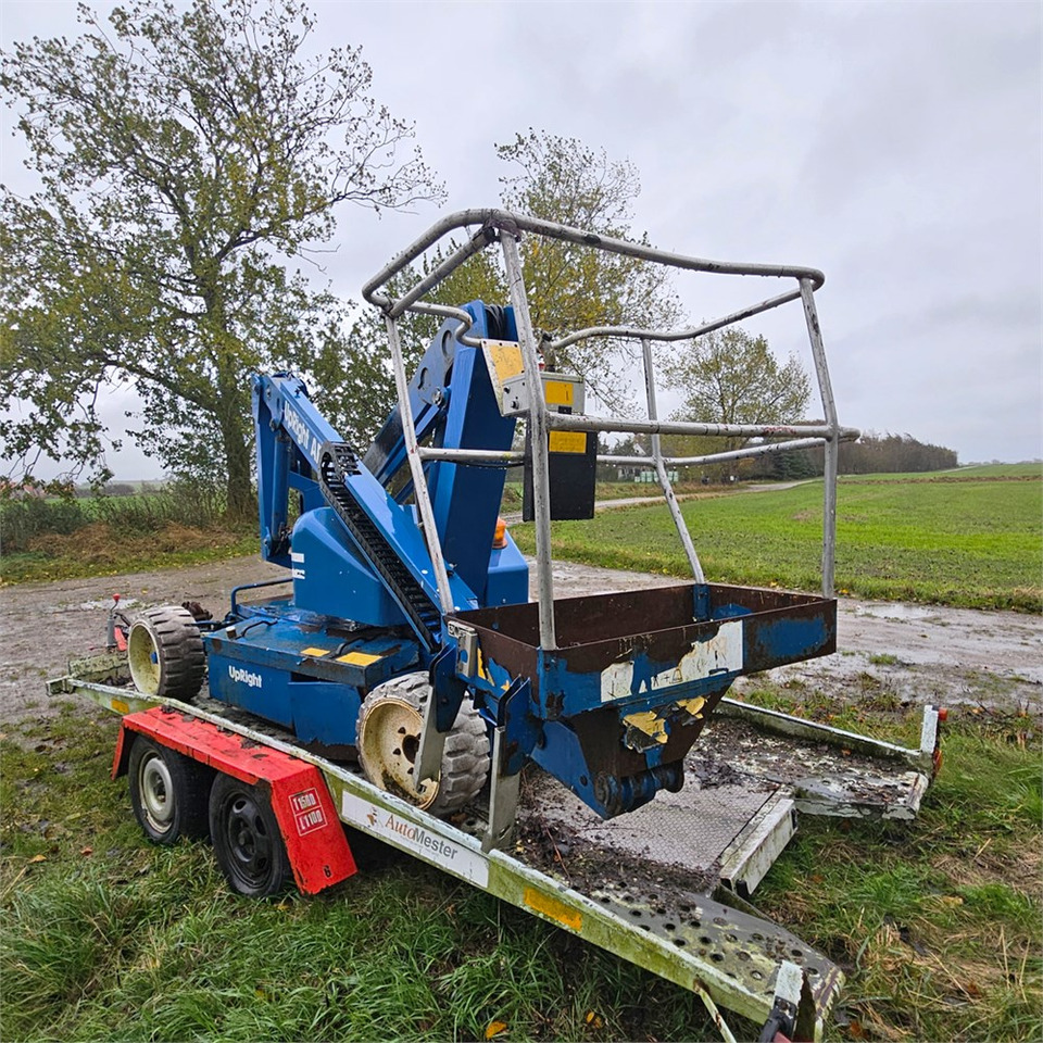 UpRight AB38 - Nacela articulata: Foto 4 UpRight AB38 - Nacela articulata: Foto 4