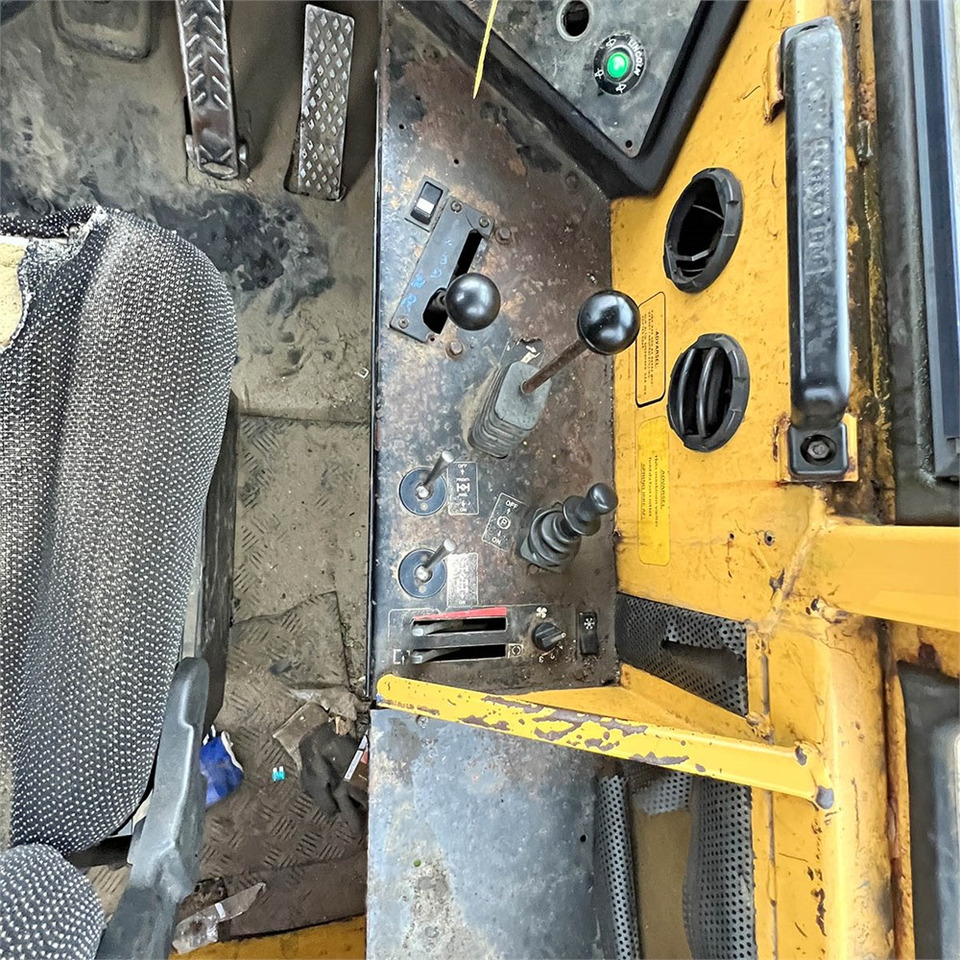 Camion articulat Volvo A20: Foto 22