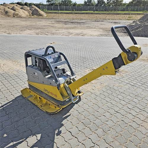 Wacker Neuson DPU 4545 - Placă compactoare: Foto 3 Wacker Neuson DPU 4545 - Placă compactoare: Foto 3